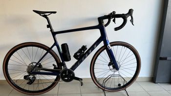 Scott Addict 10 2022 2022 Road & Gravel usato, Blu — immagine 2 di 3