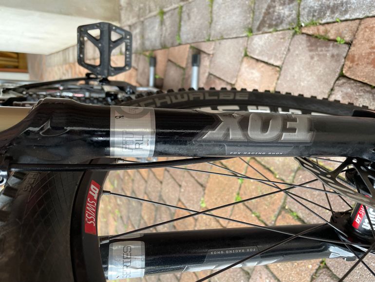 Used Canyon Nerve XC 8.0 2012 Mountainbike, Black — image 6 of 9