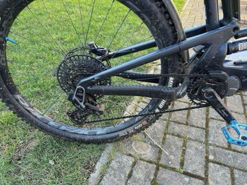 Použité Santa Cruz Heckler Sram Eagle Transmission X0 2023 Mountainbike — obrázek 3 z 4