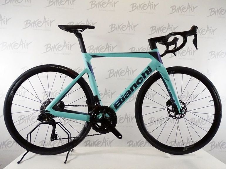 Used Bianchi Oltre Race 105 Di2 2024 Road & Gravel, Blue — image 2 of 7