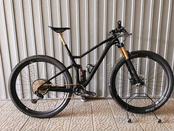 Scott Spark 900 Ultimate 2018 2018 Mountainbike d'occasion — image 4 sur 5
