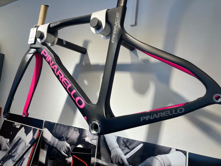 pinarello prince disc frameset
