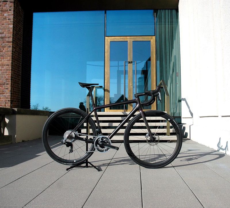 Specialized SWORKS S-WORKS AETHOS LTD 50th anniversary GOLD/CHAMELEON Gr. 54 2024 Road & Gravel d'occasion