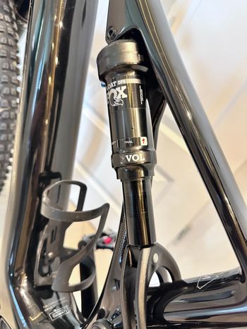 Used Specialized Turbo Levo SL Comp Carbon 2020 2020 Mountainbike, Black, 29 — image 8 of 18