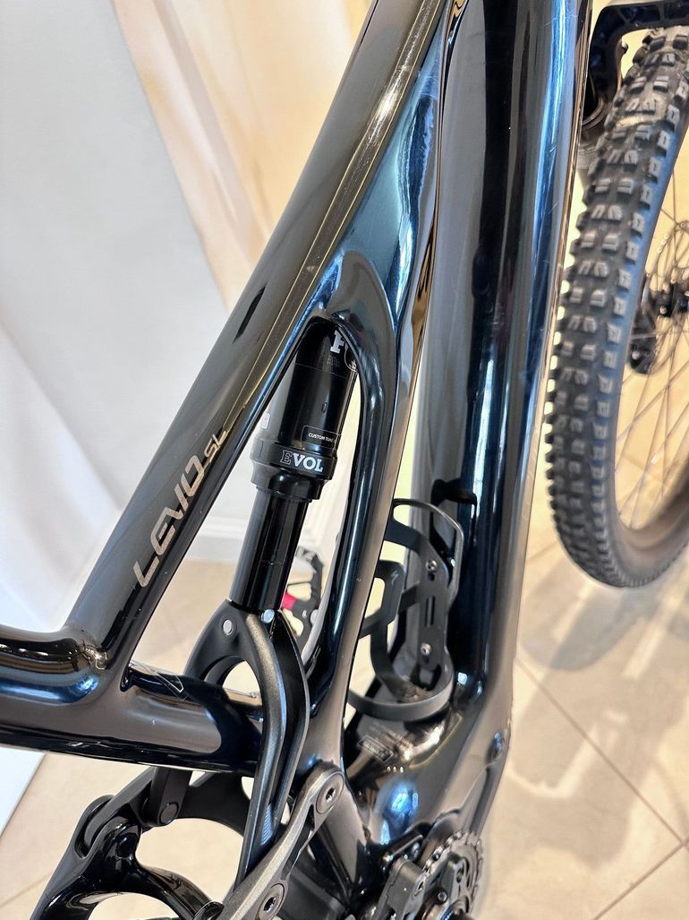 Used Specialized Turbo Levo SL Comp Carbon 2020 2020 Mountainbike, Black, 29 — image 7 of 18