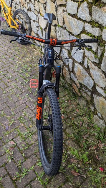 Brugt Trek Fuel EX 9.8 XT Gen 6 2023 2023 Mountainbike — billede 8 af 8