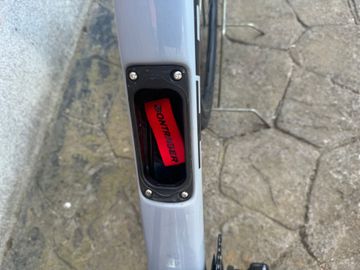 Trek Domane SL 7 AXS Gen 4 2023 2023 Road & Gravel usato, Grigio chiaro — immagine 9 di 11