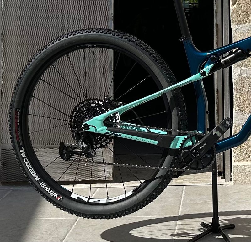 Used KTM SCARP GLORIOUS 2021 2021 Mountainbike, Blue, 29 — image 3 of 5