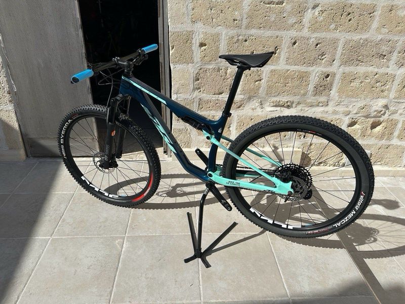 Used KTM SCARP GLORIOUS 2021 2021 Mountainbike, Blue, 29 — image 1 of 5