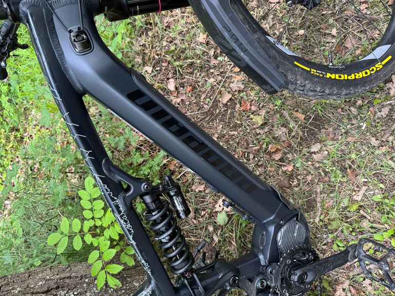 Used Propain Ekano 2021 Mountainbike, Black — image 15 of 17