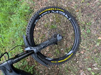 Used Propain Ekano 2021 Mountainbike, Black — image 13 of 17