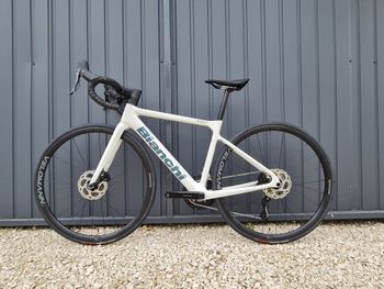 Used Bianchi Sprint ICR 2024 Pearl White 2024 Road & Gravel, White — image 2 of 16