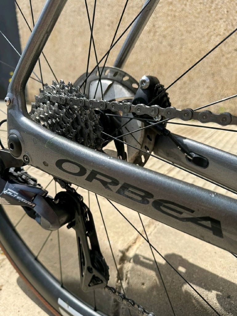 Used Orbea TERRA M30 2022 2022 Road & Gravel, Light Gray — image 3 of 5