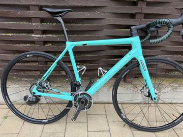Bianchi Specialissima - Red eTap AXS 2022 2022 Road & Gravel usato, Blu — immagine 1 di 7