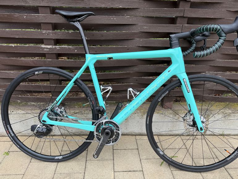Bianchi Specialissima - Red eTap AXS 2022 2022 Road & Gravel usato, Blu — immagine 1 di 7