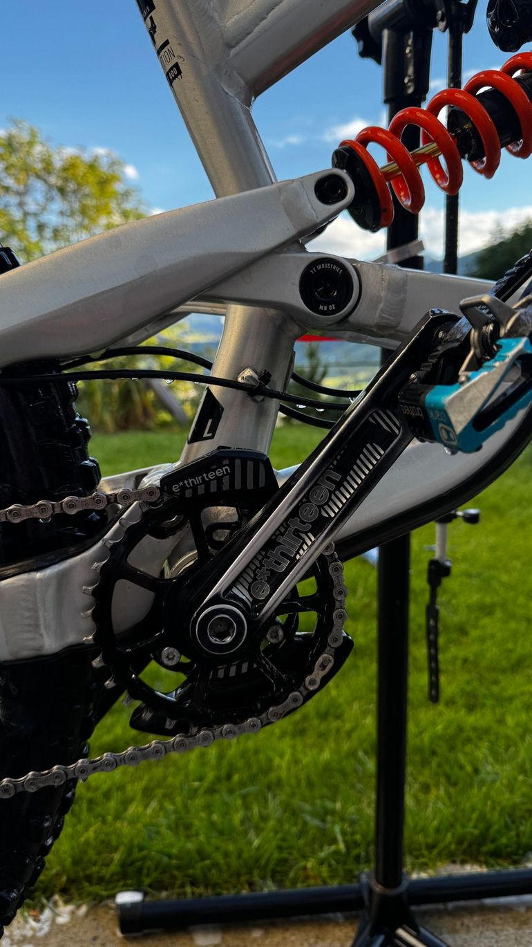 Used YT Industries Capra 27 AL LTD 2019 2019 Mountainbike, Light Gray, 27.5 — image 9 of 9
