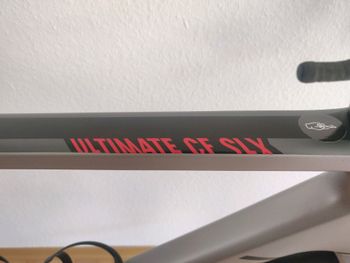 Canyon Ultimate CF SLX 8.0 2018 2018 Road & Gravel usato, Grigio chiaro — immagine 9 di 12