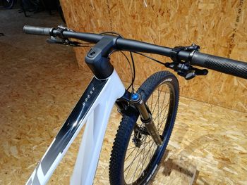 Used Scott Spark RC Team 2023 2023 Mountainbike, White, 29 — image 4 of 6