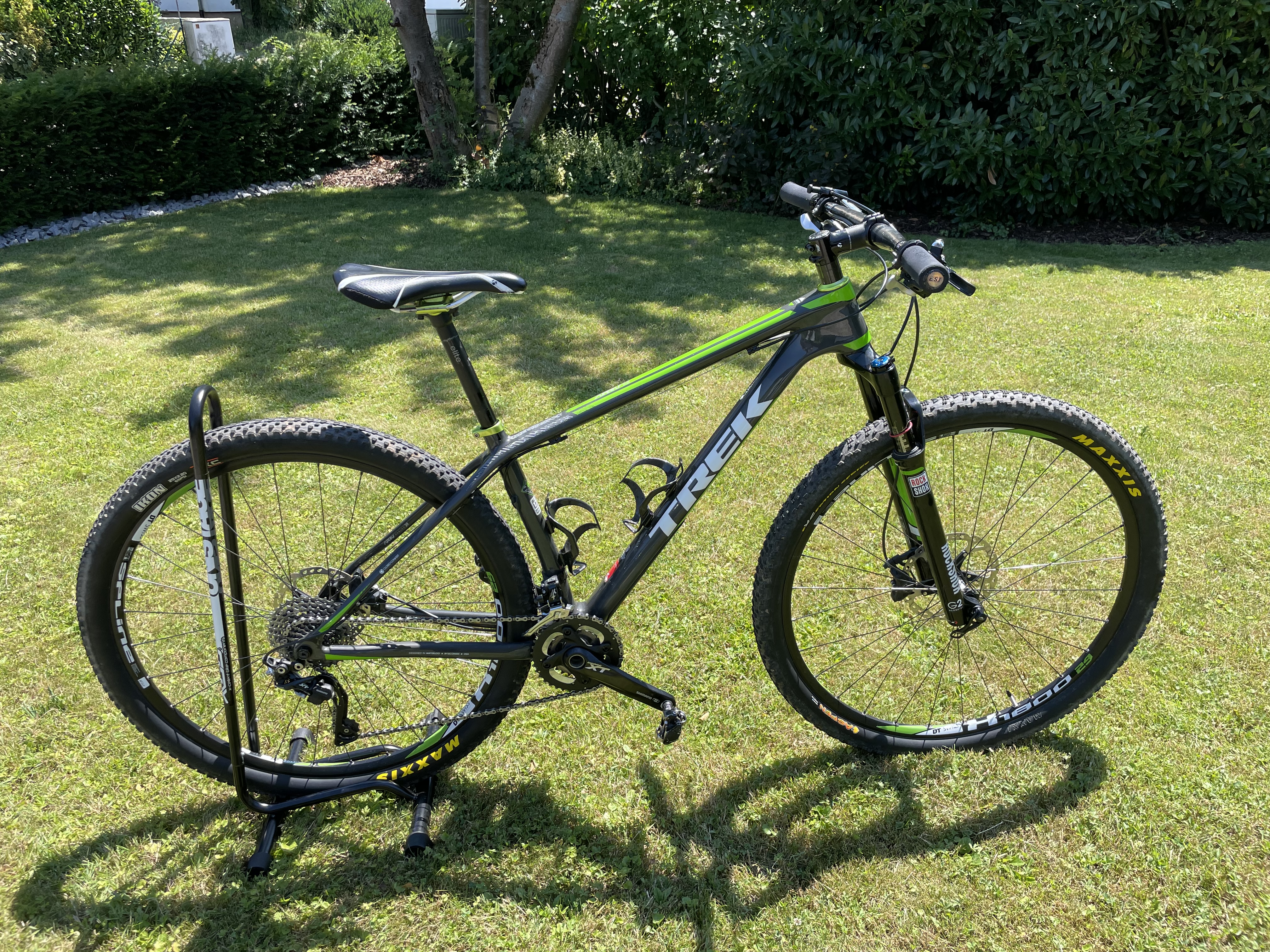 Trek Superfly 9.8 XT used in L buycycle