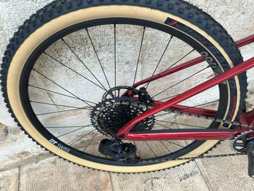 Tweedehands BMC Twostroke 01 ONE 2024 2024 Mountainbike — afbeelding 4 van 9
