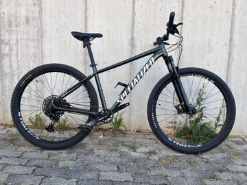 Used Specialized Rockhopper Expert 2022 2022 Mountainbike, Green, 29 — image 2 of 10
