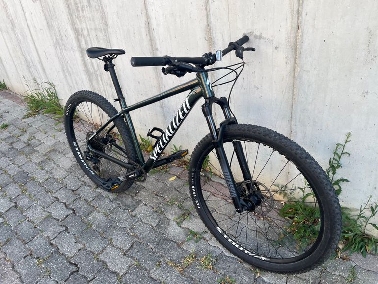 Used Specialized Rockhopper Expert 2022 2022 Mountainbike, Green, 29 — image 8 of 10