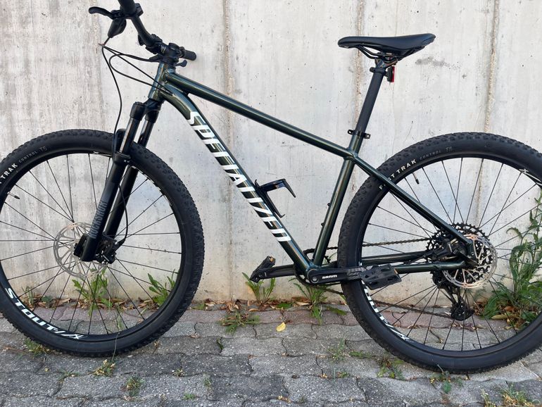 Used Specialized Rockhopper Expert 2022 2022 Mountainbike, Green, 29 — image 3 of 10
