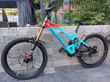 Použité Mondraker Summum R 2020 2020 Mountainbike — obrázek 1 z 6