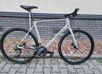 Used Canyon Roadlite CF 8.0 2023 Road & Gravel, Light Gray — image 1 of 5