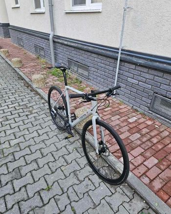 Used Canyon Roadlite CF 8.0 2023 Road & Gravel, Light Gray — image 3 of 5