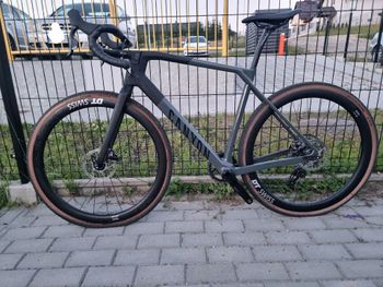 Used Canyon Grail CF SL 7 eTap 2023 2023 Road & Gravel — image 3 of 6