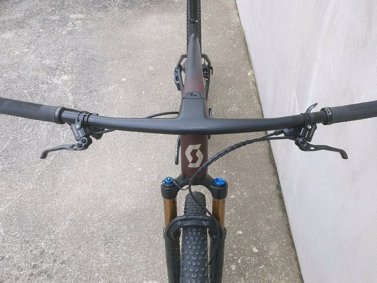 Used Scott Scale RC SL 2023 2023 Mountainbike, Black, 29 — image 6 of 13