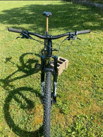 Brugt YT Industries Izzo Pro Race 29 2021 2021 Mountainbike — billede 4 af 5