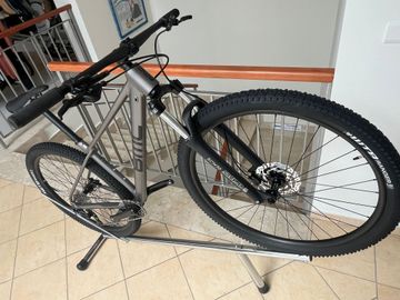Gebrauchtes BMC Twostroke AL SIX (21370) 2023 Mountainbike, Hellgrau — Bild 2 von 8