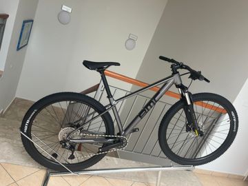 Gebrauchtes BMC Twostroke AL SIX (21370) 2023 Mountainbike, Hellgrau — Bild 6 von 8