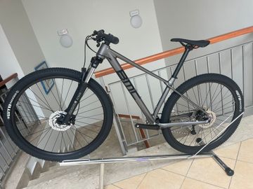Gebrauchtes BMC Twostroke AL SIX (21370) 2023 Mountainbike, Hellgrau — Bild 8 von 8
