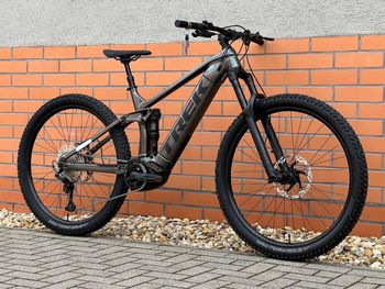 Used Trek Rail 5 Gen 3 2024 2024 Mountainbike — image 3 of 8