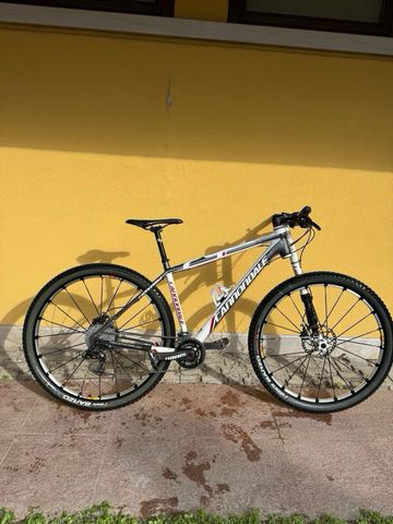 Käytetty Cannondale F-Si Carbon 4 2017 2017 MTB