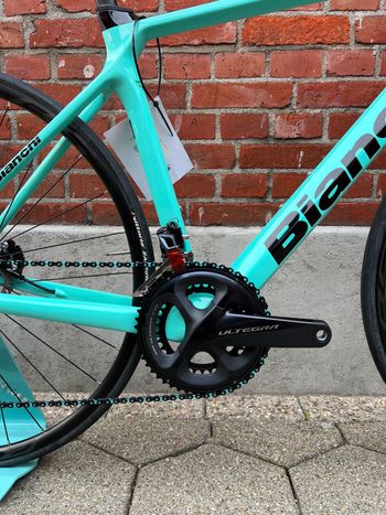 Used Bianchi NEW! Infinito XE/Disc Brakes/Voll Carbon/Shimano Ultegra/Size 53 & 55 & 57 2023 Road & Gravel, Grün — image 3 of 16