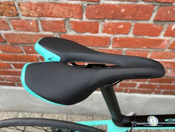 Used Bianchi NEW! Infinito XE/Disc Brakes/Voll Carbon/Shimano Ultegra/Size 53 & 55 & 57 2023 Road & Gravel, Grün — image 9 of 16