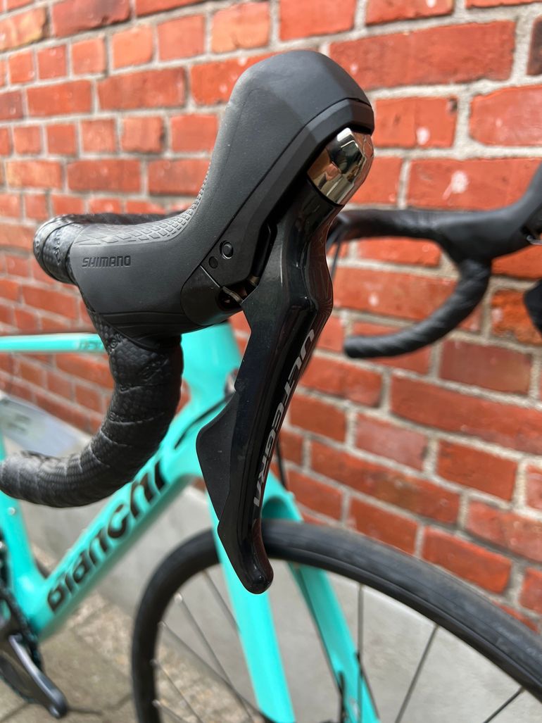 Used Bianchi NEW! Infinito XE/Disc Brakes/Voll Carbon/Shimano Ultegra/Size 53 & 55 & 57 2023 Road & Gravel, Grün — image 5 of 16