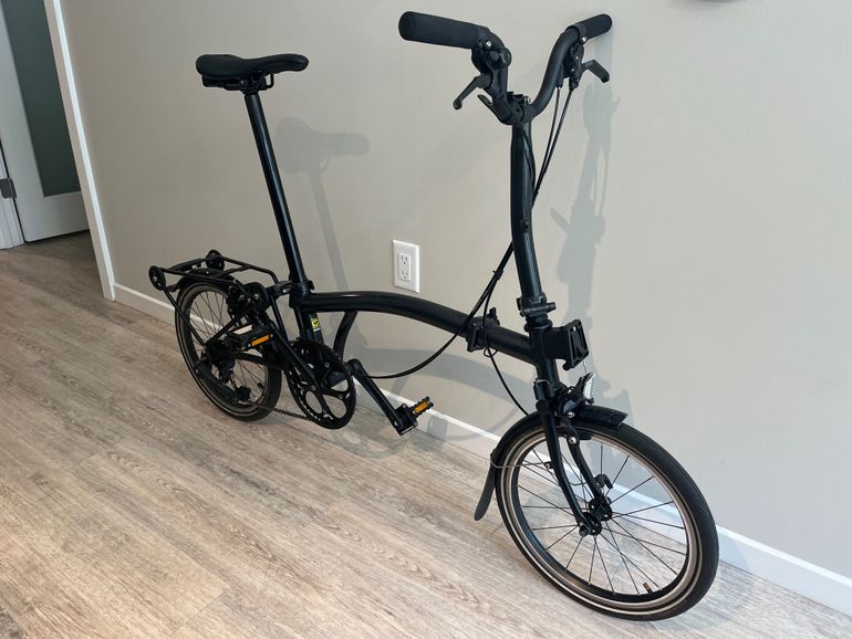 Used Brompton P Line Urban (Mid Handlebars) 2022 Road & Gravel, Black — image 2 of 9