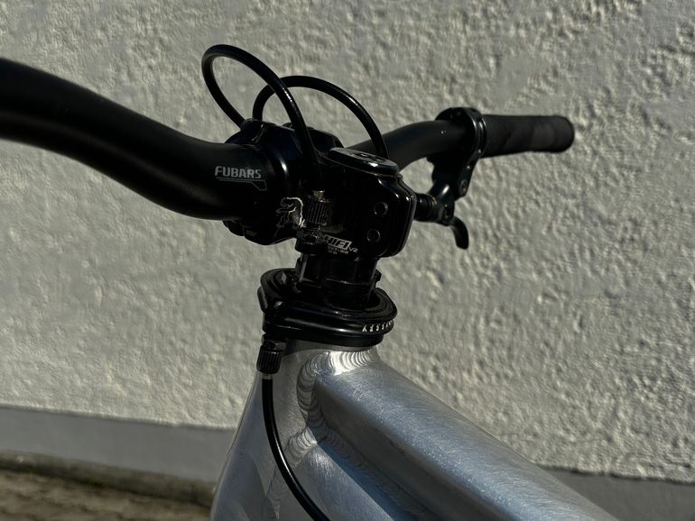Used Rose THE BRUCE 2 2023 2023 Mountainbike, Weiß, 26 — image 6 of 9
