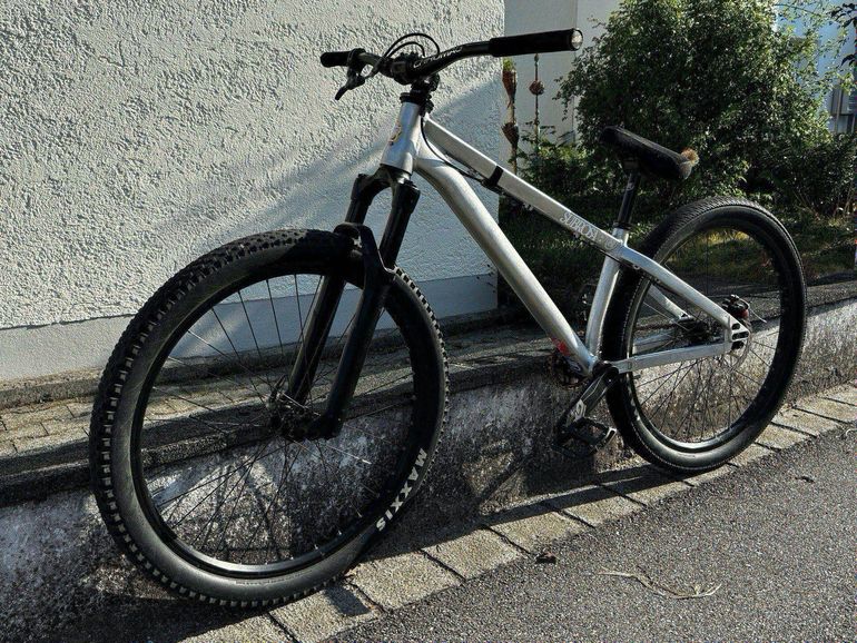 Used Rose THE BRUCE 2 2023 2023 Mountainbike, Weiß, 26 — image 1 of 9