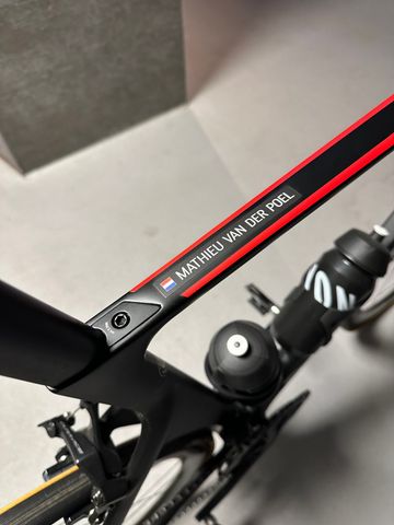 Gebrauchtes Canyon Aeroad CF SLX (Ex van der Poel) 2018 Road & Gravel, Schwarz — Bild 6 von 7