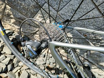 Gebrauchtes Canyon ULTIMATE CF SL 9.0 2017 Road & Gravel, Hellgrau — Bild 3 von 8