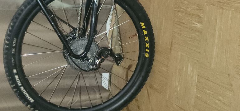 Used GT GT Avalanche 2018 Mountainbike, Black — image 4 of 9