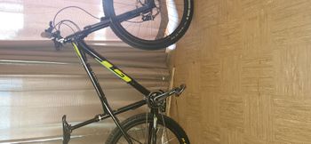 Used GT GT Avalanche 2018 Mountainbike, Black — image 2 of 9