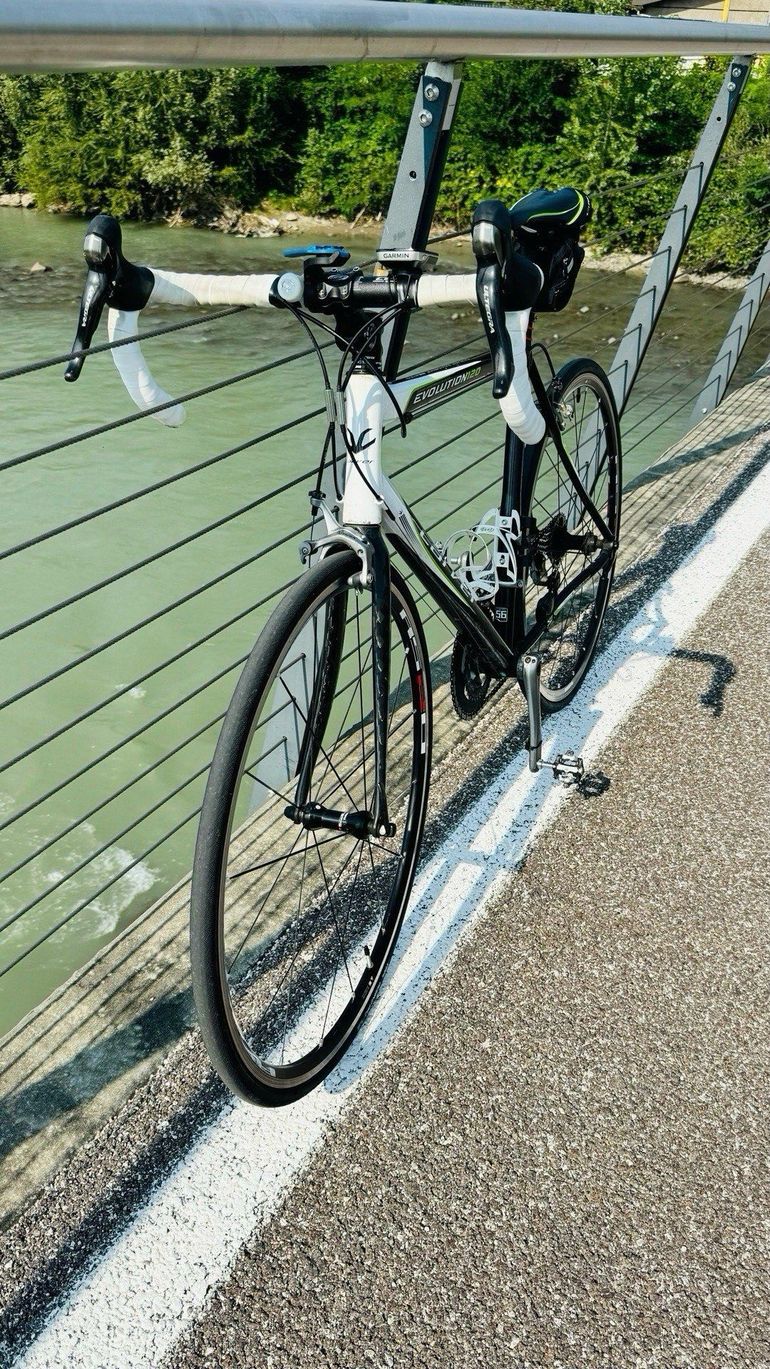 Used Carver EVOLUTION 120 2012 Road & Gravel, Bianco — image 2 of 6
