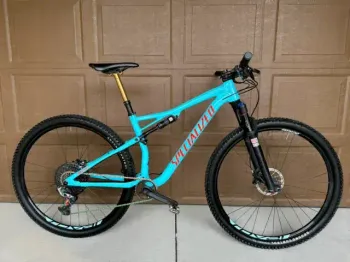 Specialized - Epic Expert 2023, 2019